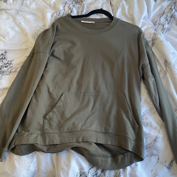 army green crewneck - Picture 2 of 3